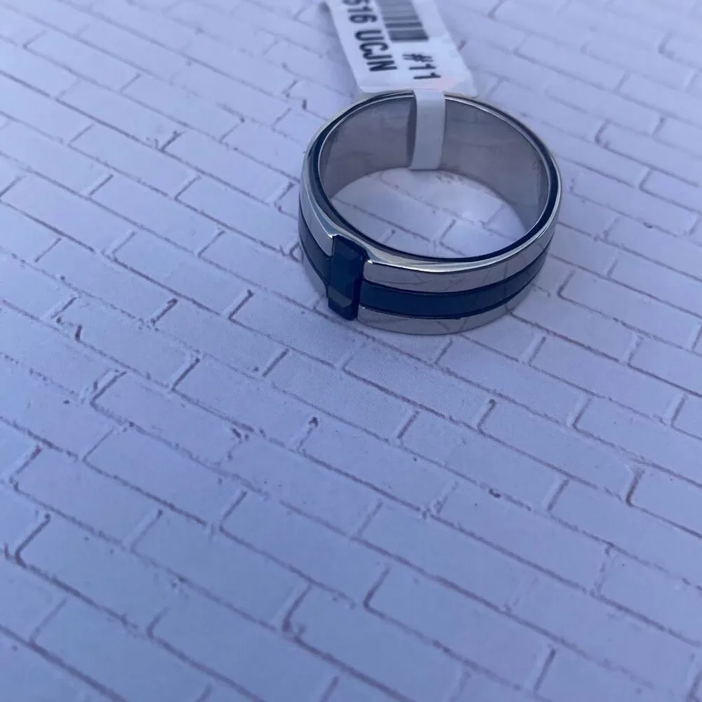 Men’s Stainless Steel Ring Size 11 Black & Silver Tone Modern Band